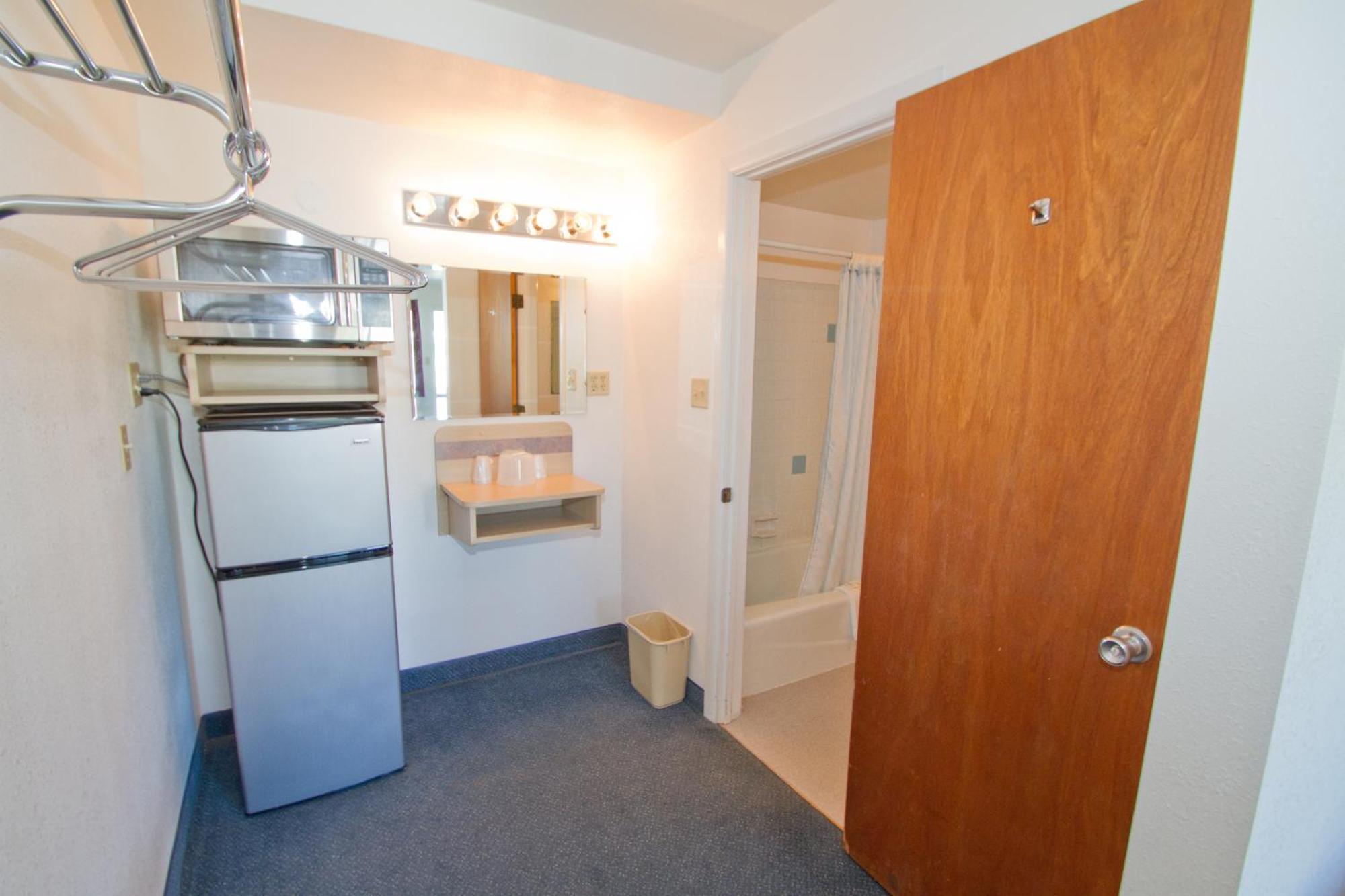 Brooks St. Motor Inn Мисула Екстериор снимка