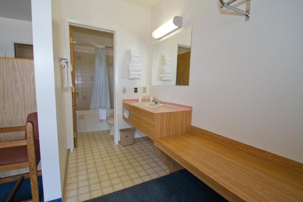 Brooks St. Motor Inn Мисула Стая снимка